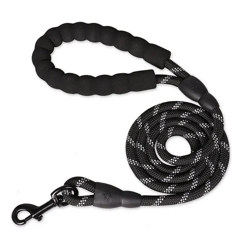 reflective-dog-leash-with-padded-handle-41191416_4.jpg